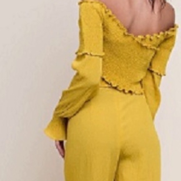 Beautiful 2 piece Pant and Smocked-top set - Picture 8 of 8